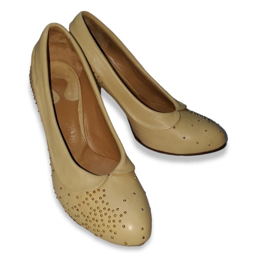 Chloé Suzanna Studded Leather Pumps - EUR35