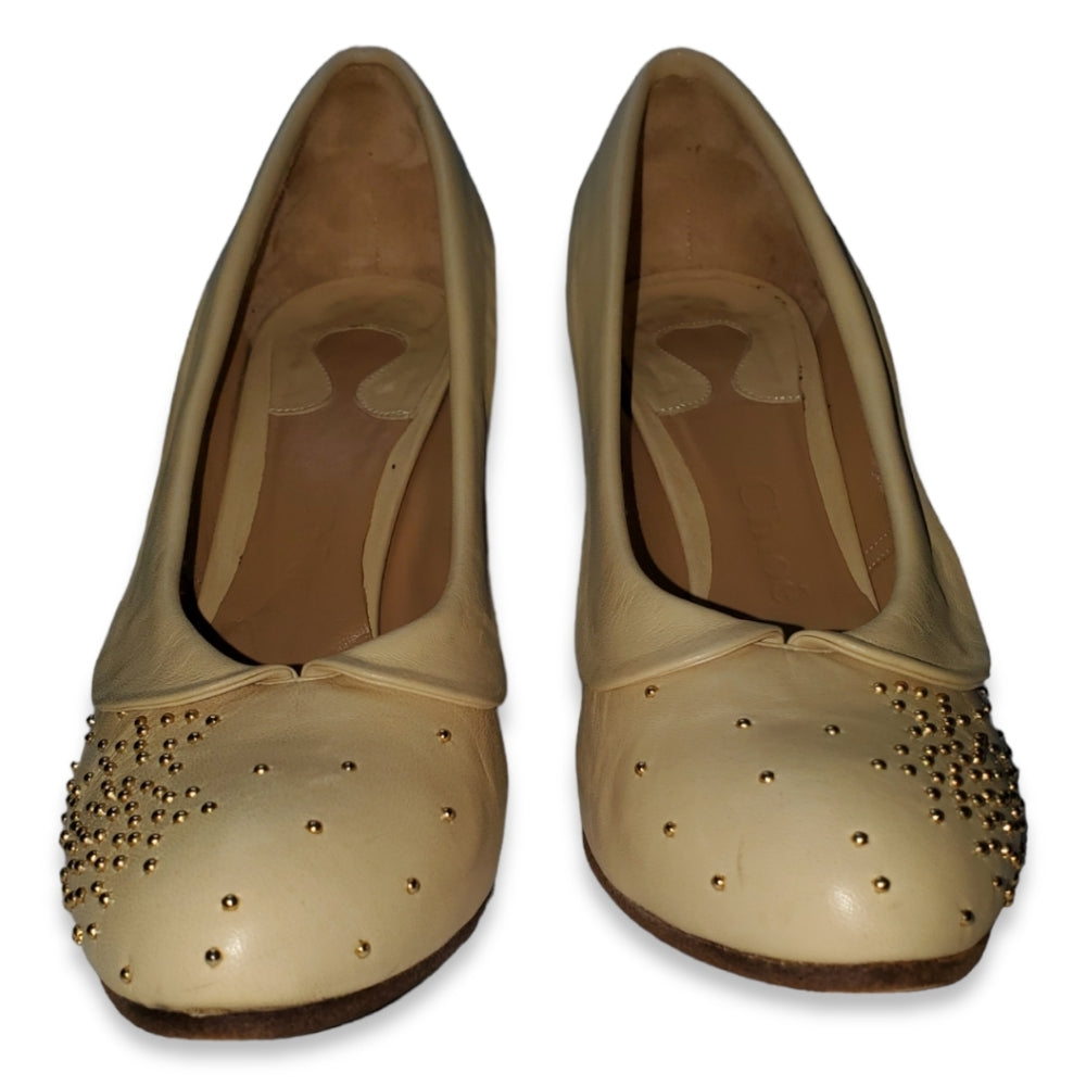 Chloé Suzanna Studded Leather Pumps - EUR35