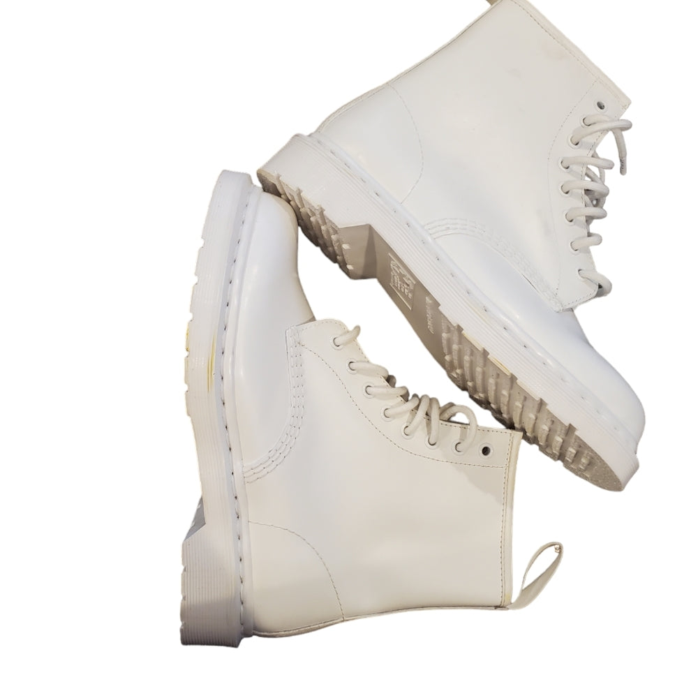 Dr Martens RARE Mono Smooth Leather Combat Boots Women's 14357 US 7 White